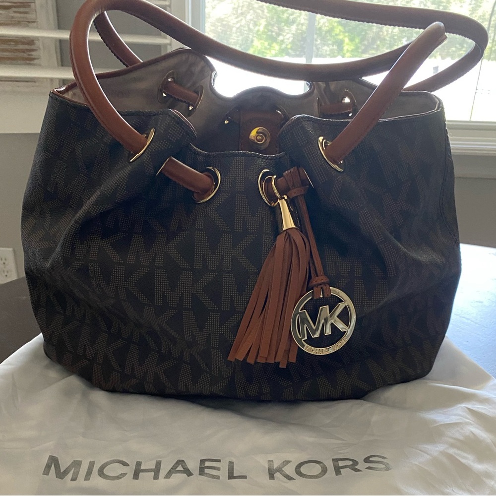 Michael Kors purse